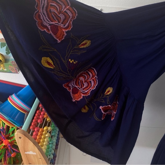 Feathers boho top in size large - Picture 4 of 7